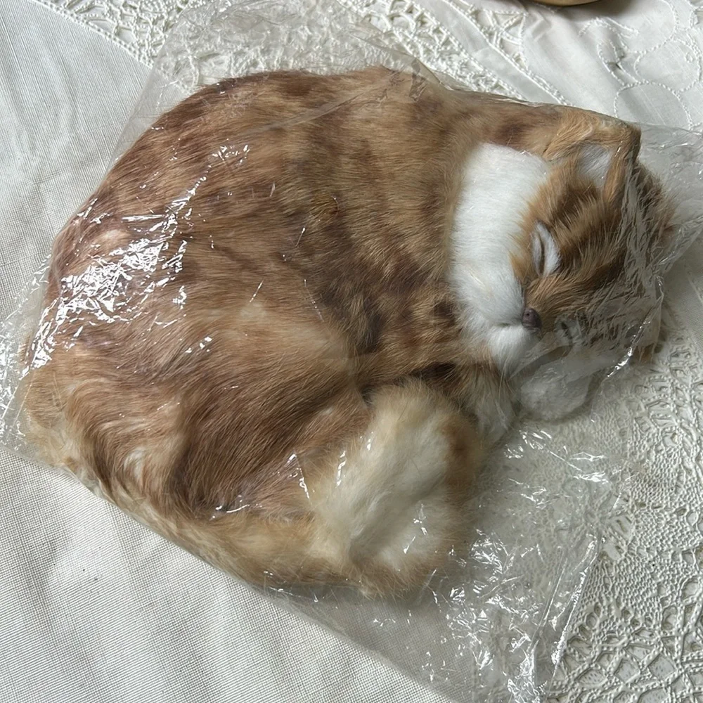 🖤NEW💕Sleeping Cat model decor with real rabbit fur - Picture 10 of 12